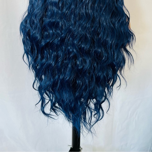 Gorgeous 24” Indigo Blue 13x2.5 Lace Front Wig for Daily Wear-Events-Cosplay - Picture 13 of 13